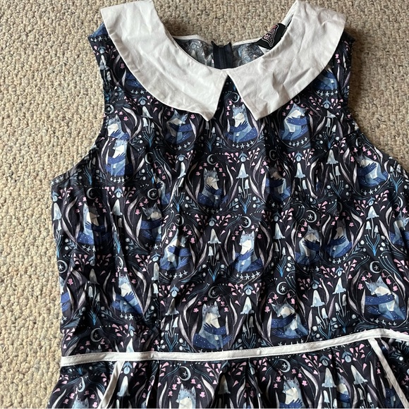 Retrolicious collar dress, wolf floral mushroom print - Picture 4 of 7